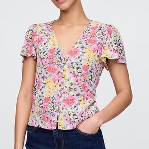 Gap Crepe Flutter-Sleeve Top